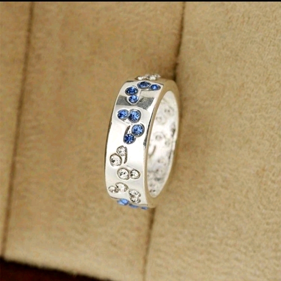 New In Box Butterfly Stones Ring Size 7